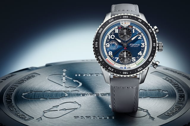 Front und Rockseitenansicht der Watch Angels x Alpina Startimer Pilot Chronograph Automatic IFR
