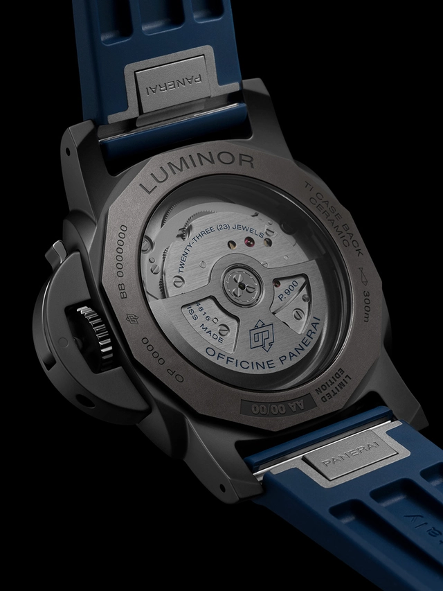 Panerai Luminor GMT Ceramica PAM01783, Werkschau durch Saphirglasboden