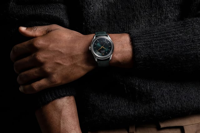 Fossil: Signature CS-1 Kollektion: Uhr am Handgelenk