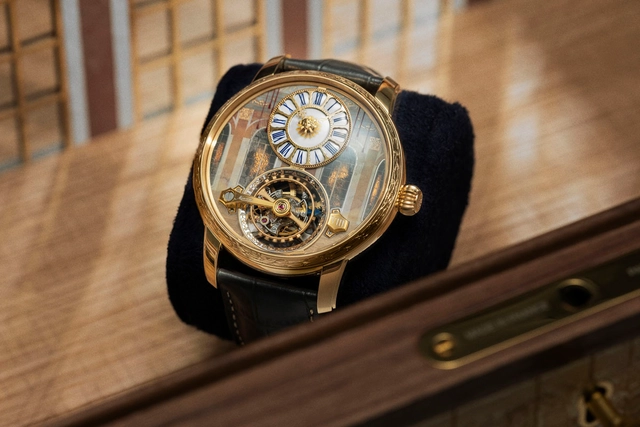 Montblanc: Star Legacy Suspended Exo Tourbillon Château de Versailles