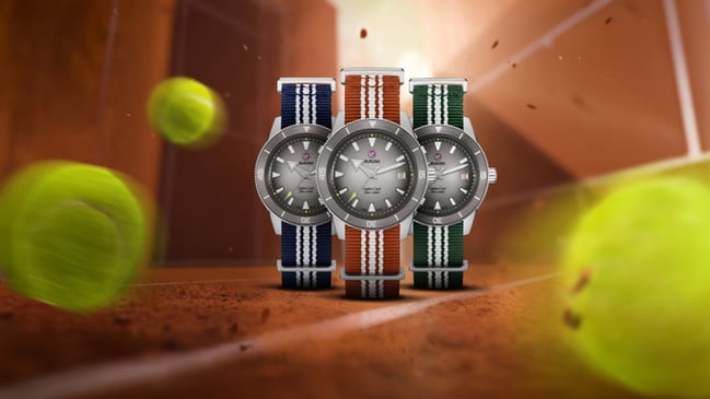Rado Captain Cook x Tennis Limited Edition Trio mit Nato-Bändern und Tennisbällen