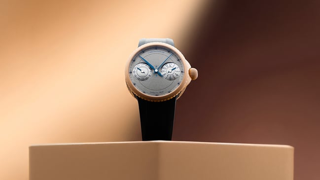 Chronoswiss Pulse GMT Frosted Guilloche Gold, Frontansicht Uhr