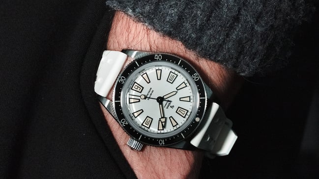 Yema Skin Diver Slim Full Lume CMM.20 Limited Edition am Handgelenk