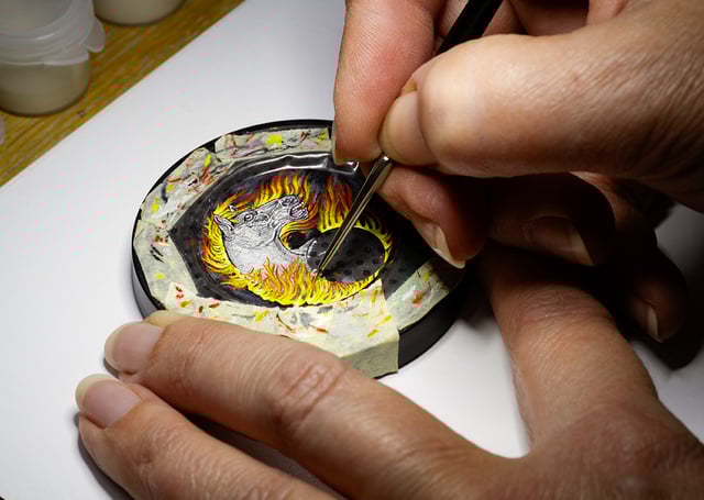 Louis Moinet – Tourbillon Puzzle Fire Horse, Luxusuhr aus Gold mit Handaufzugskaliber und kunstvollem Zifferblatt 