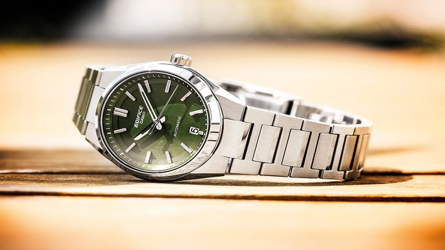 Casio Edifice EFK-100 mit grünem Zifferblatt