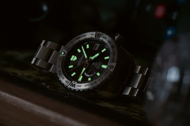 Gute Sicht: Die von Seiko entwickelte Leuchtmasse Lumibrite bietet die für Seiko bekannte beste Ablesbarkeit bei schlechten Lichtverhältnissen