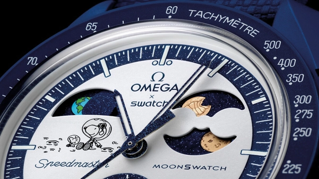 MoonSwatch Mission to Earthphase – Moonshine Gold Bibermond