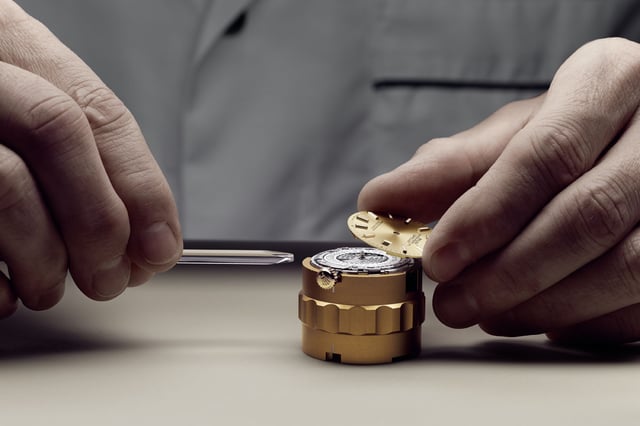 Rolex-Service-Entfernen-des-Zifferblatts