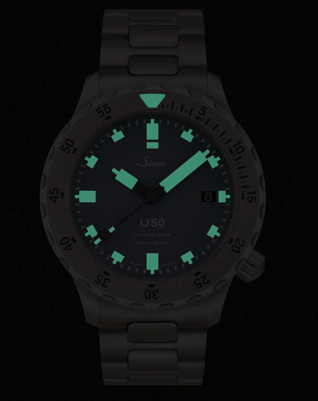 Die Sinn U50 B bei Nacht