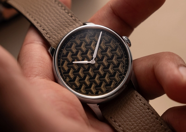 Louis Erard x Wire Art – Fil d’Or, Edelstahluhr mit Automatikkaliber