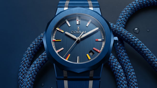 Corum Admiral Keramik, A39.231.CB0.5F: closeup Keramikuhr