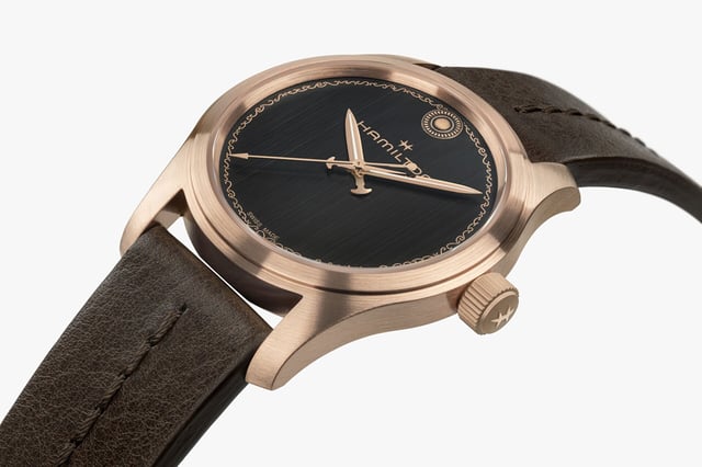 Hamilton Khaki Field Auto The Odyssey Limited Edition: seitlicher Blick auf das Zifferblatt