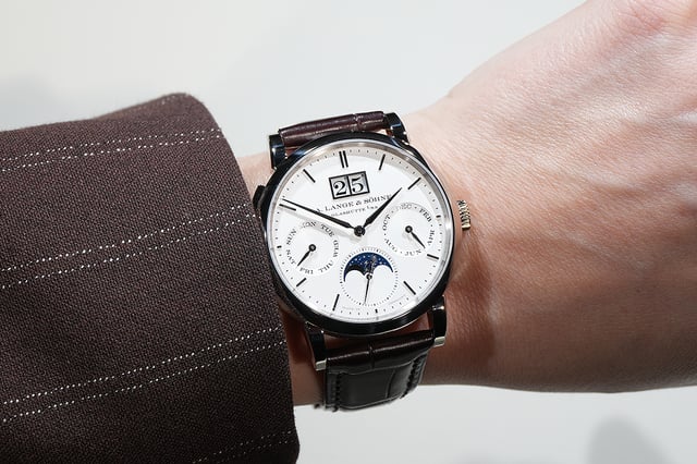 A. Lange & Söhne Saxonia Jahreskalender