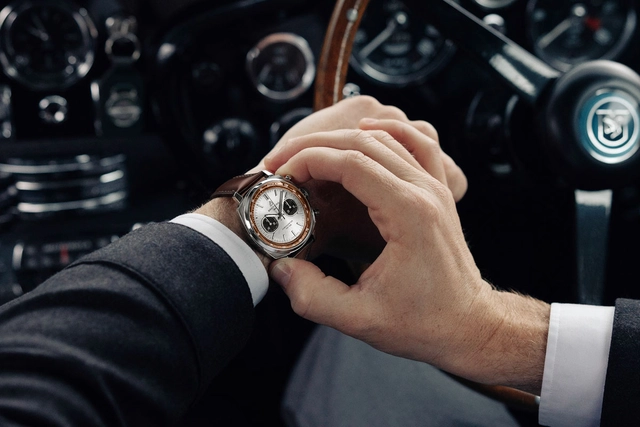 Breitling-Top-Time-B01-Chronograph-41-Tribute-to-Aston-Martin-DB5-Edelstahl.jpg