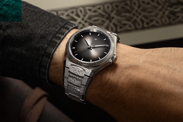 Venezianico – Arsenale Bizantino, Automatikuhr aus Edelstahl mit Ornamentik