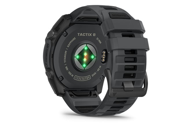 Garmin – Tactix 8 Cerakote, taktische Multisport-Smartwatch