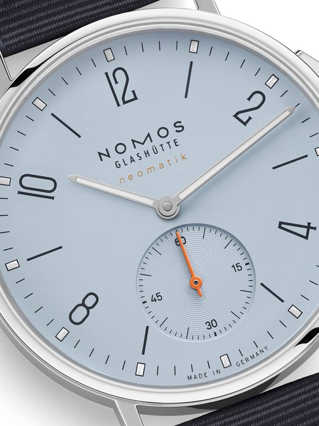 Nomos Glashuette Ahoi Neomatik sky: Zifferblatt