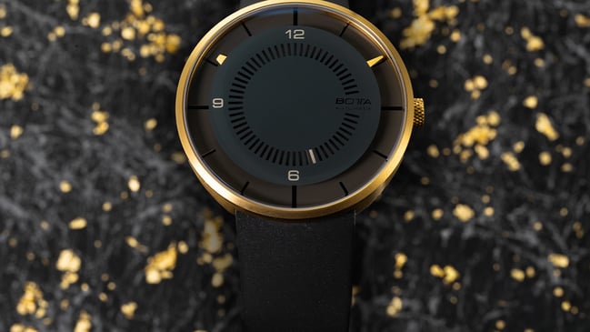 Botta – Clavius Aureus Automatik, elegante und reduzierte Uhr in Gold mit mattschwarzem Zifferblatt und besonderer Zeitanzeige