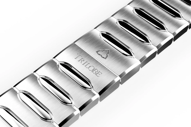 Trilobe Trente-Deux Band und Schließe