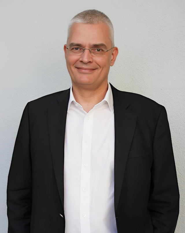 Rüdiger Bucher, Senior Managing Editor
