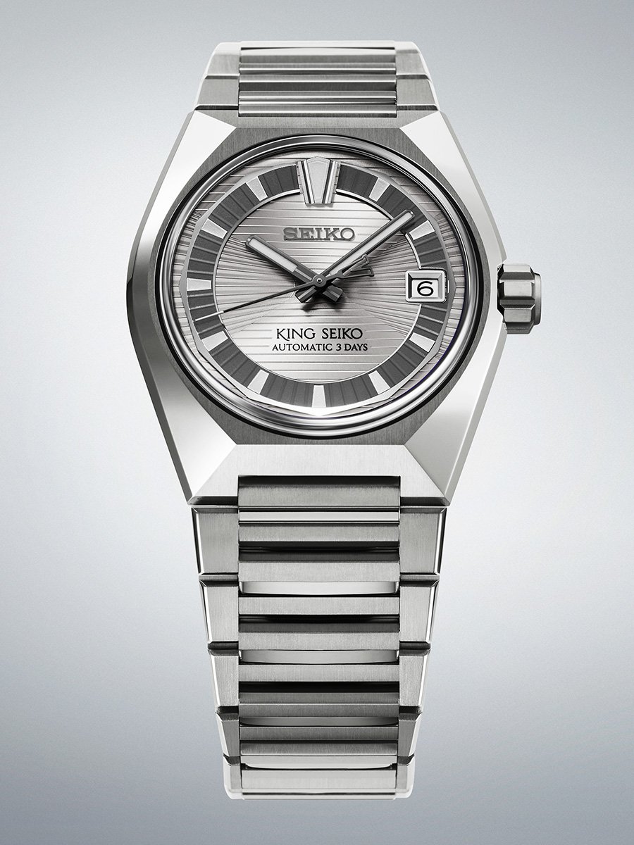 King Seiko Vanac Automatic Tokyo Nights, HKF002, Titanuhr vor grauem Hintergrund