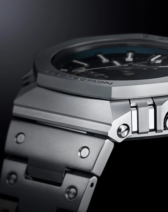 G-Shock – MRG-B2100D-2ADR, robuste Sportuhr mit Metallband