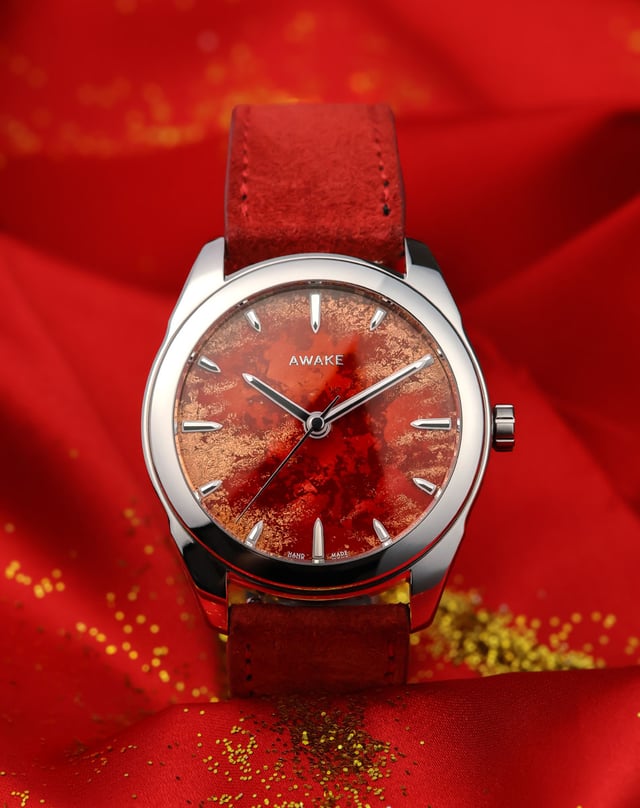 Awake: Son Mai Frosted Leaf Royal Red Front