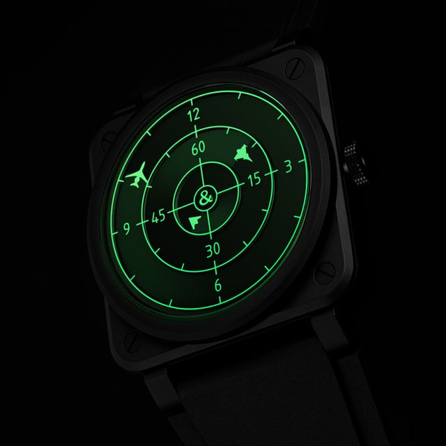 Bell & Ross BR-03 Green Radar Ceramic: Zifferblatt in der Nacht