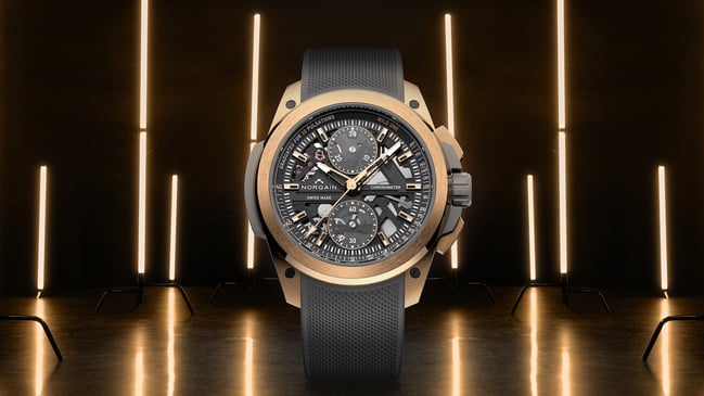 Die Front, Zifferblatt, Armband der NORQAIN WildONE Skeleton Chrono RedGold