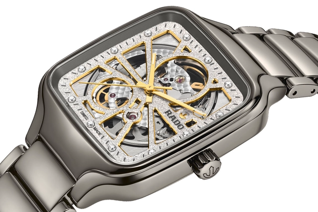 Rado: True Square Open Heart Plasma Seite