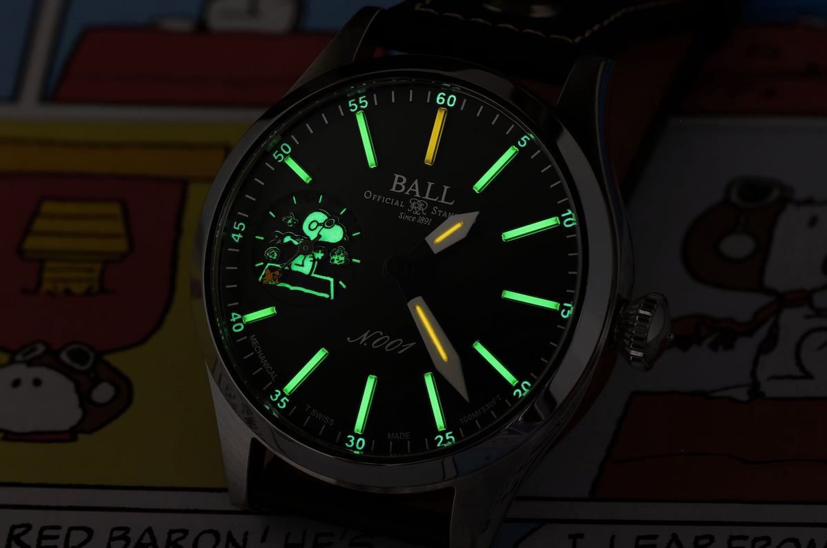Die Ball Engineer Master II Snoopy Flying Ace im Dunkel