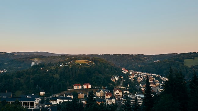  Blick auf die sächsische Kleinstadt Glashütte
