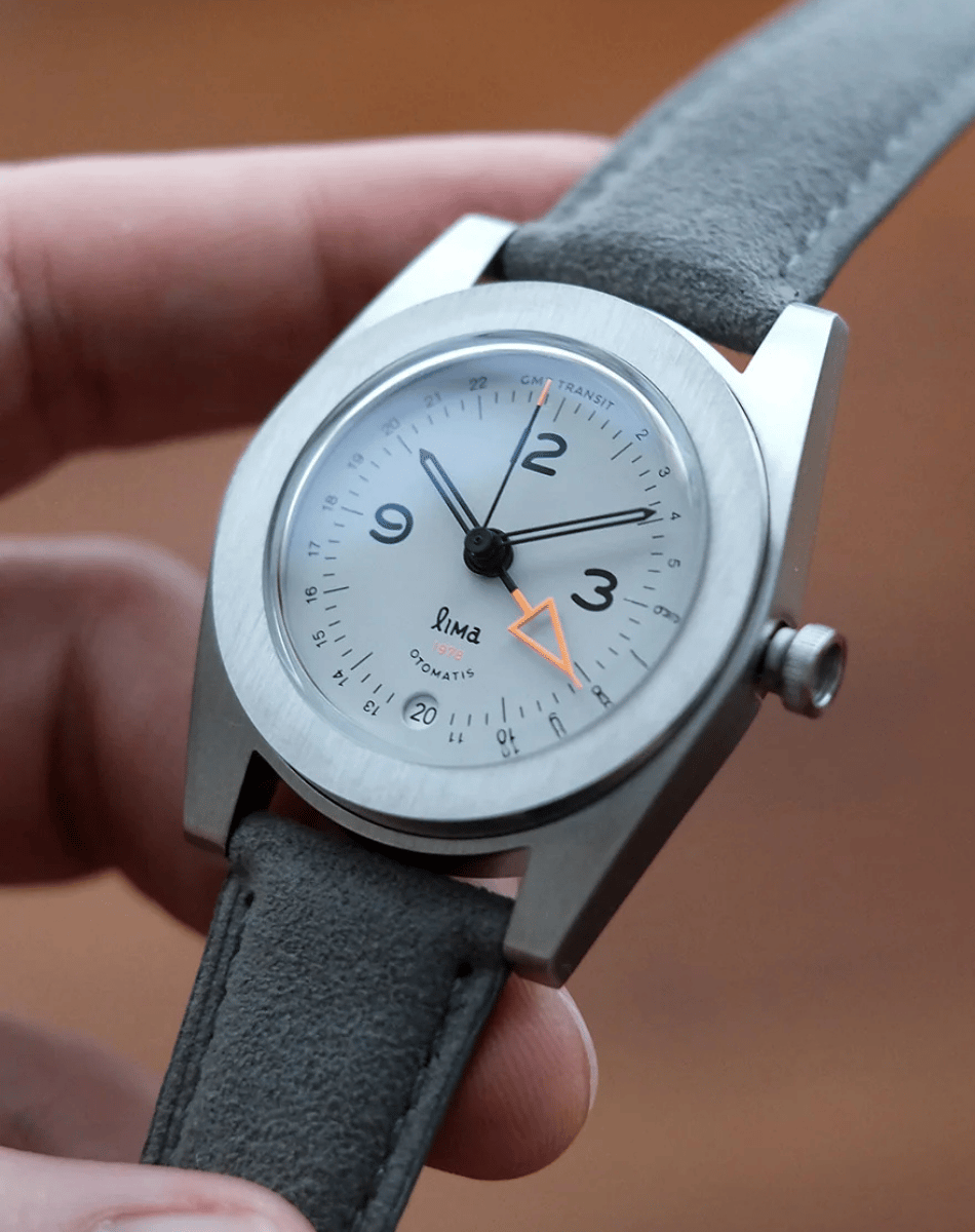 Lima – GMT Transit Grey, Edelstahluhr mit GMT-Funktion und grauem Zifferblatt