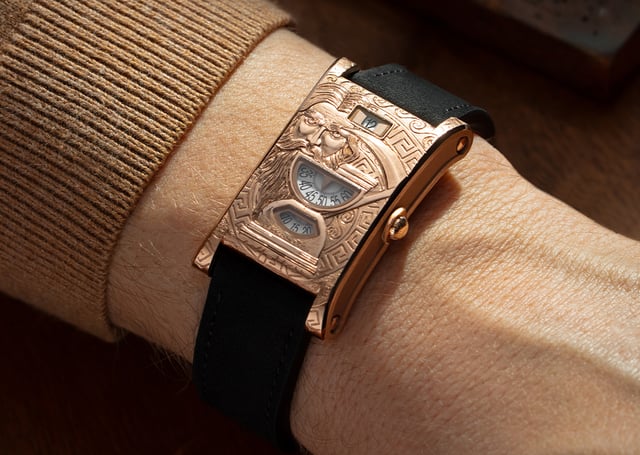 Chronoswiss – Neo Digiteur Chronos, ausgefallene Golduhr mit aufwendigen Gravuren