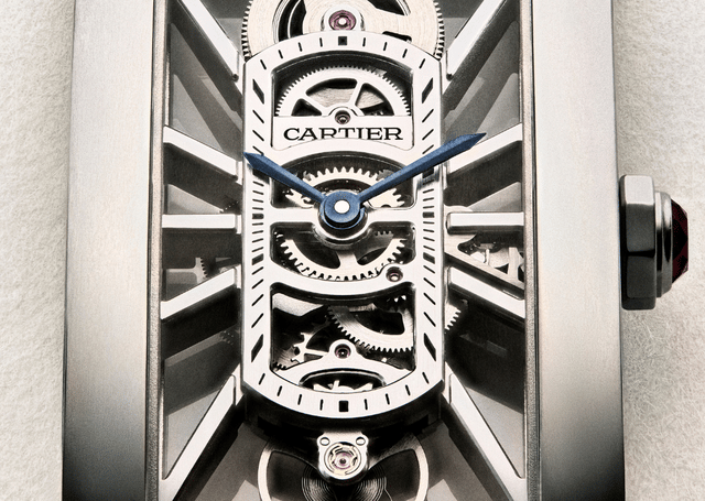 Nahaufnahme, Detail der Cartier Tank Américaine Squelette
