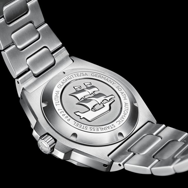 Tutima Glashütte Seven Seas S, Gehäuseboden mit Gravur
