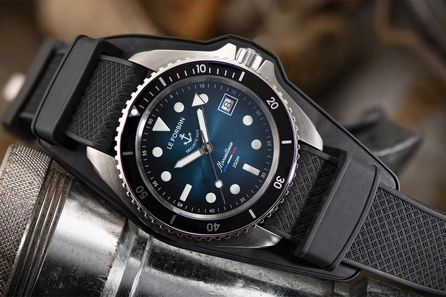 Le Forban Sécurité Mer – Marseillaise Abyss Blue, Taucheruhr mit Automatikwerk und Kautschukband aus Edelstahl