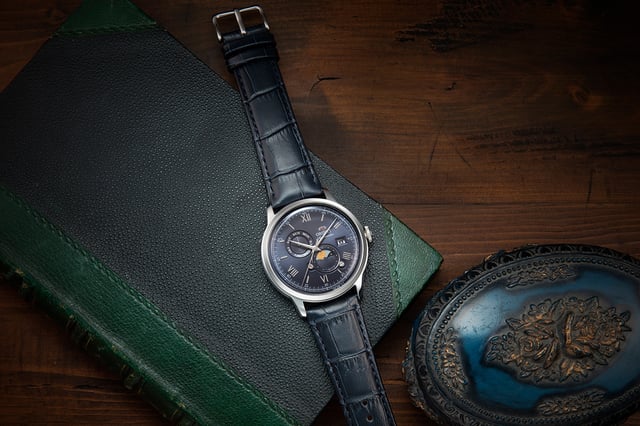 Orient Bambino Tag/Nacht-Anzeige RA-AK0806L