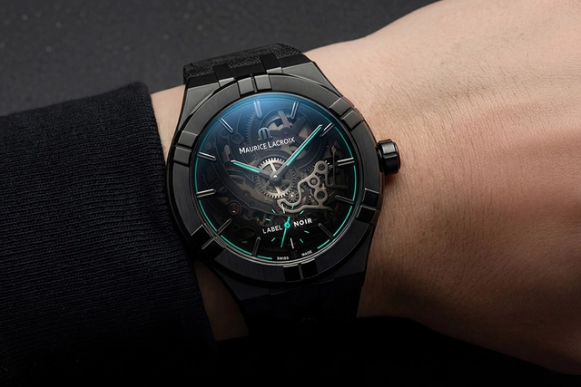 Maurice Lacroix X Label Noir: Aikon Automatic Label Noir, Wristshot