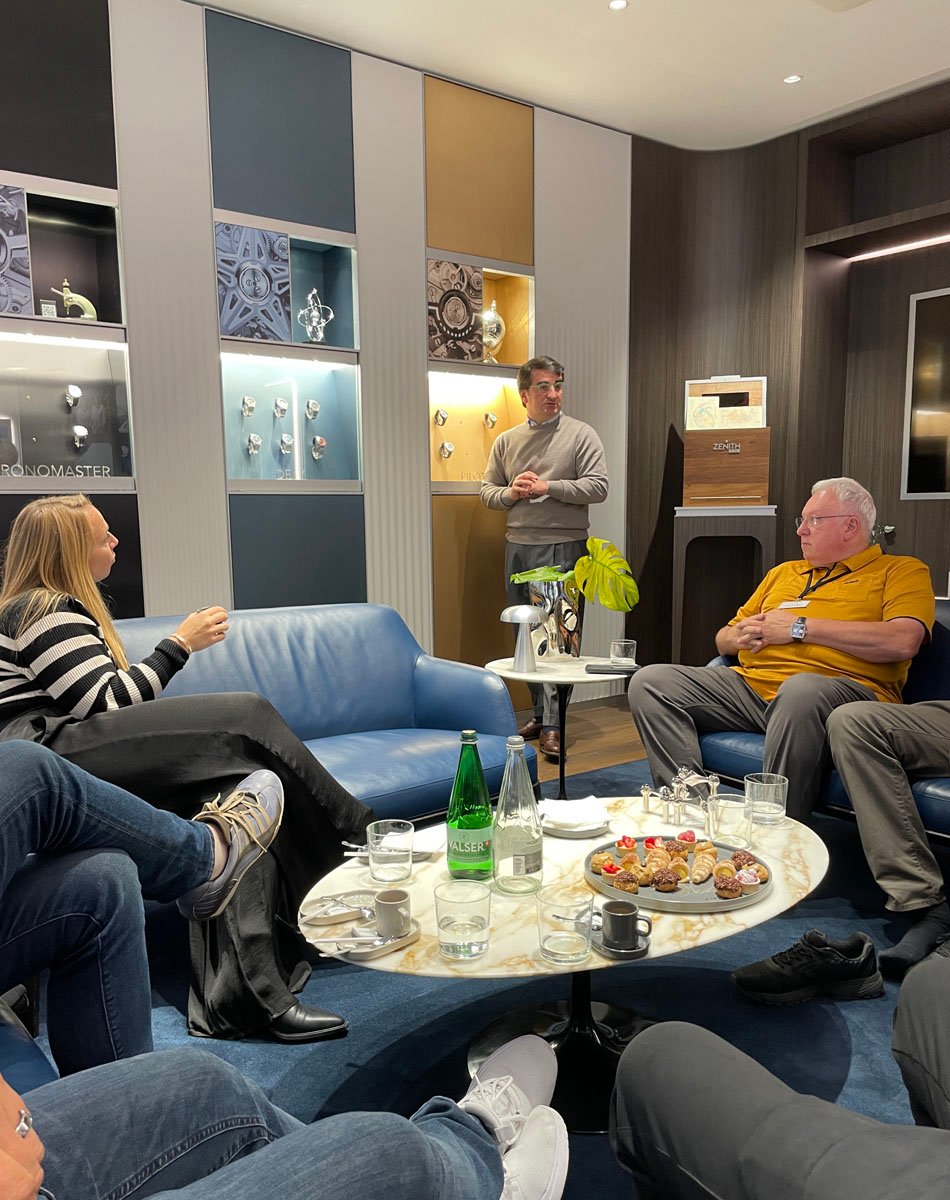 WatchTime Uhrenreise Schweiz 2025: Uhrenpräsentation bei Zenith