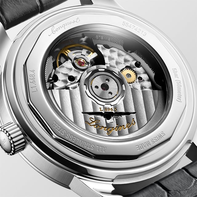 Longines Conquest Heritage Central Power Reserve: Gehäuseboden und Werk