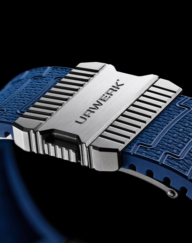 Urwerk – UR-150 Blue Scorpion, Automatikuhr mit blauem Kautschukband