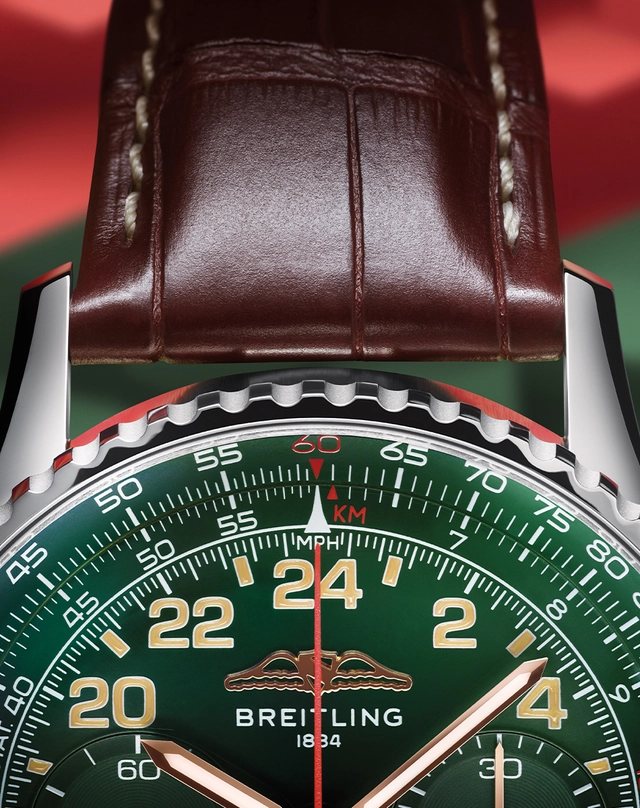 Breitling – Navitimer B02 Chronograph 41 Cosmonaute Signature Collection, Fliegeruhr mit Handaufzugswerk und grünem Zifferblatt