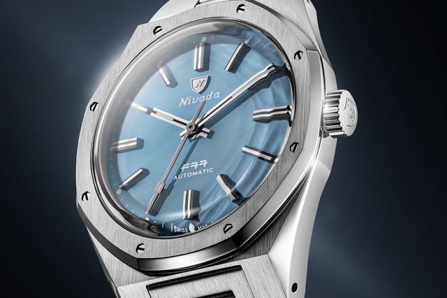 Die F77 Anniversary von Nivada Grenchen