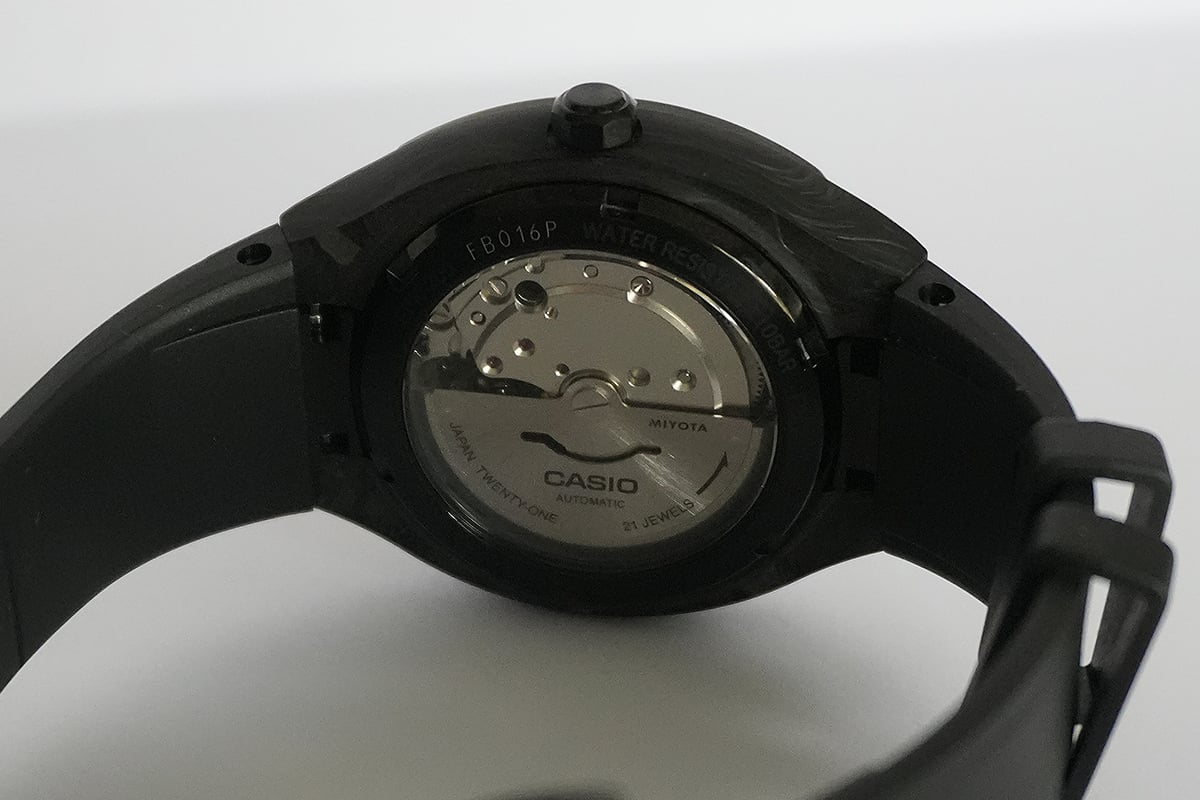 Casio Edifice EFK-200XPB-1A, Gehäuseboden Einblick auf das Miyota Kaliber