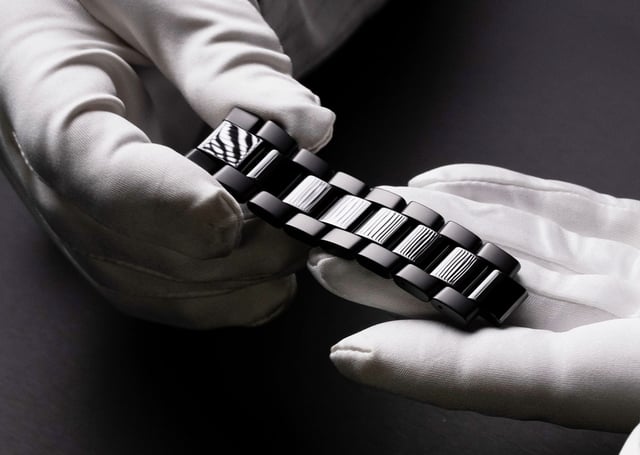 Rado: Produktion von Keramikgehäusen und -bändern