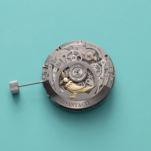 Modifiziertes El Primero Chronograph Kaliber mit 18k Bird on a Rock Gelbgold-Rotor