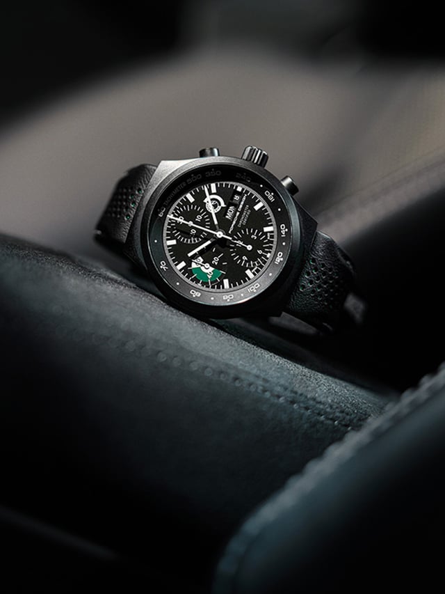  Porsche Design Chronograph 1 – 911 GT3 100 Jahre Nürburgring: Frontansicht Uhr