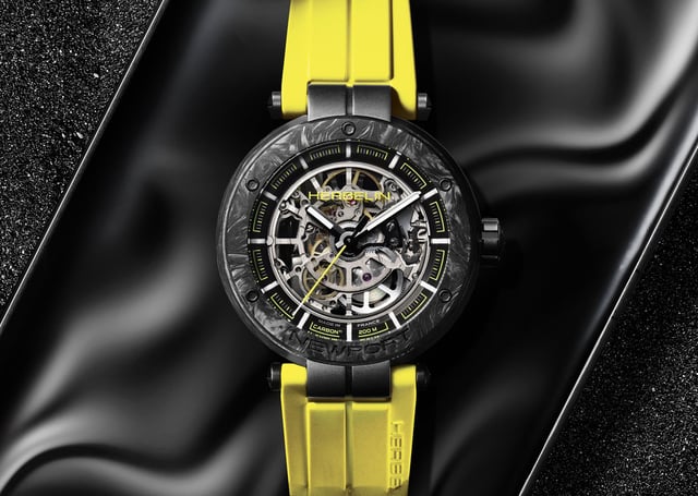 Herbelin: Newport Carbon Titanium Automatic Skeleton gelb