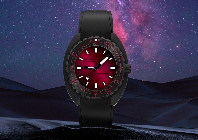 Doxa – SUB 300β Ceramic „Dubai Watch Week 2025“, Taucheruhr mit Kautschukband und Automatikkaliber